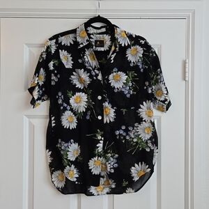 Liz sport button up with flowers